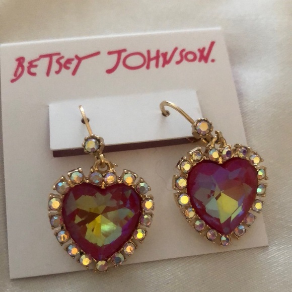 Betsey Johnson Gold Tone Pink Red Iridescent Heart Drop Earrings Crystal NWT - Picture 10 of 12